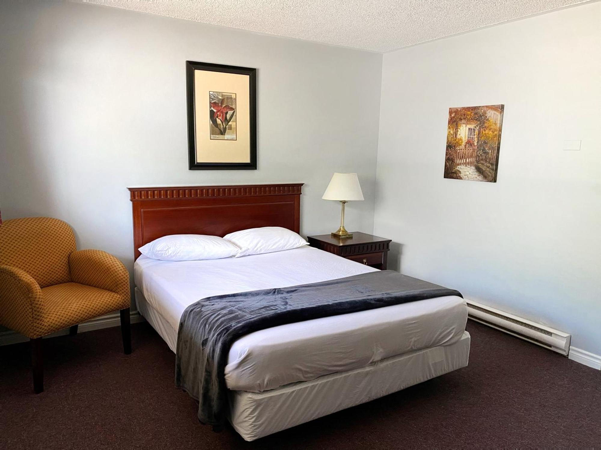 The Fort Nashwaak Motel Фредериктон Экстерьер фото